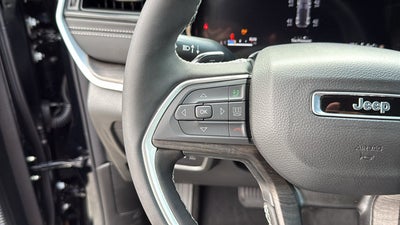 2026 Jeep Grand Cherokee Laredo Altitude