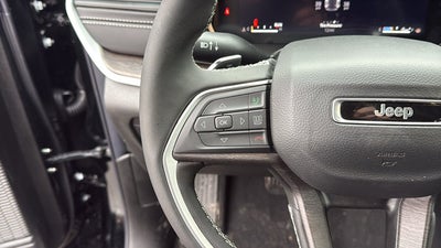 2026 Jeep Grand Cherokee Laredo Altitude