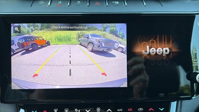 2026 Jeep Grand Cherokee Laredo Altitude