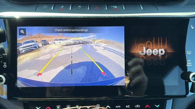 2026 Jeep Grand Cherokee Laredo Altitude