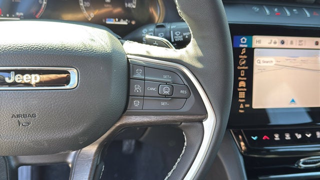 2026 Jeep Grand Cherokee Laredo Altitude