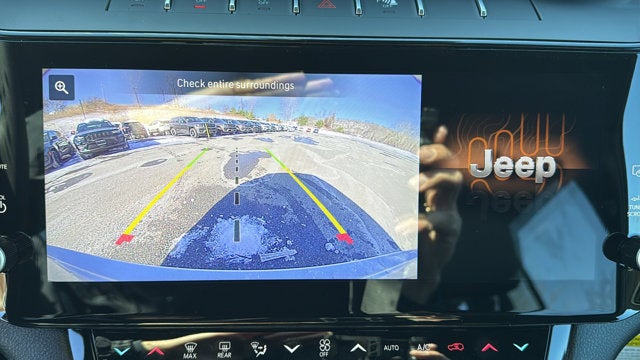 2026 Jeep Grand Cherokee Laredo Altitude