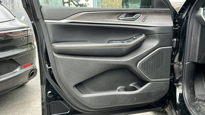 2026 Jeep Grand Cherokee 85th Anniversary Edition