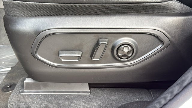 2027 Jeep Grand Cherokee Limited Reserve