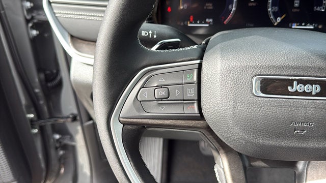 2027 Jeep Grand Cherokee Limited Reserve