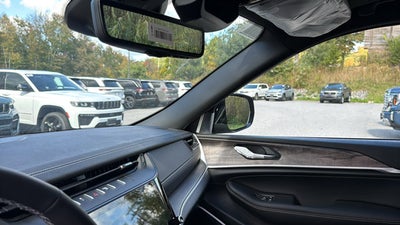 2027 Jeep Grand Cherokee Limited Reserve