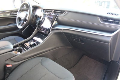 2022 Jeep Grand Cherokee L Laredo