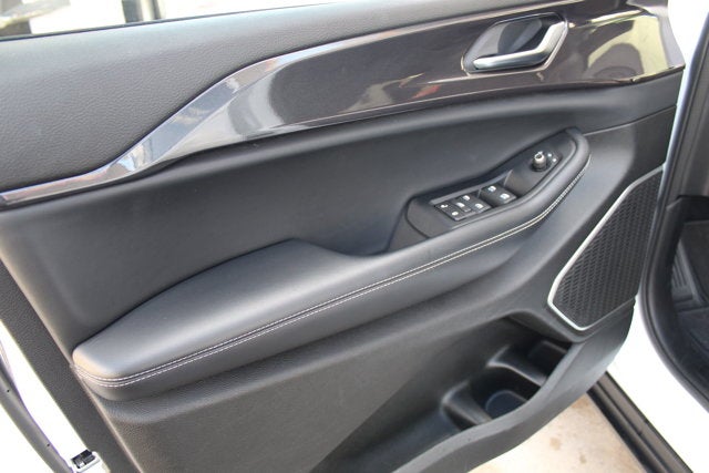 2022 Jeep Grand Cherokee L Laredo