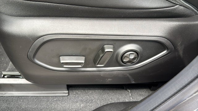 2026 Jeep Grand Cherokee L Laredo Altitude