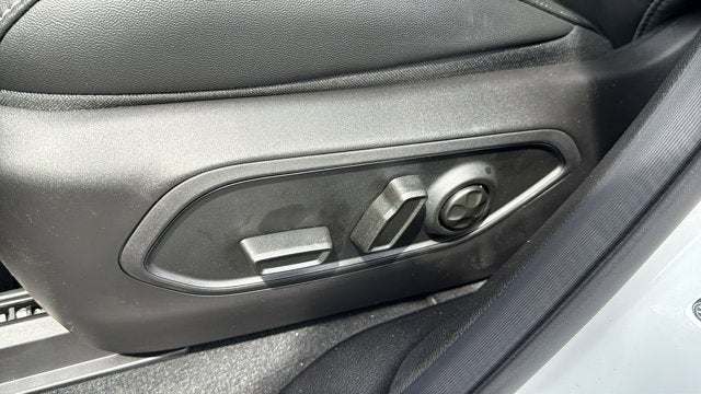 2026 Jeep Grand Cherokee L Laredo Altitude