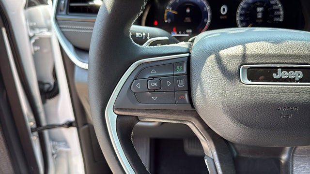 2026 Jeep Grand Cherokee L Laredo Altitude