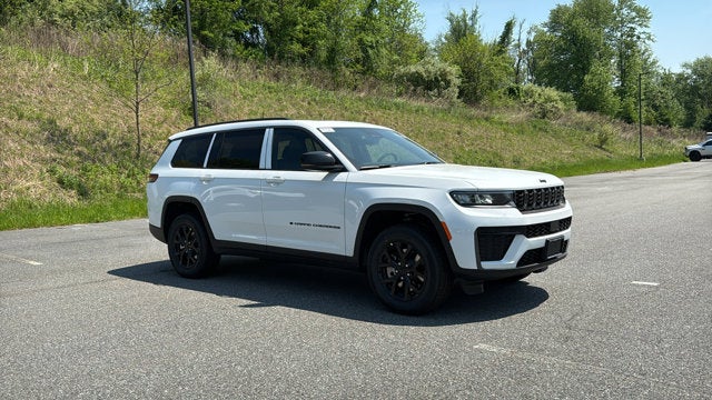 2026 Jeep Grand Cherokee L Laredo Altitude