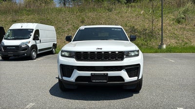 2026 Jeep Grand Cherokee L Laredo Altitude