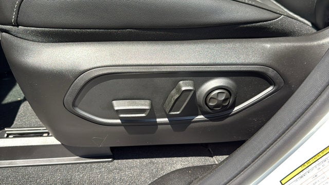 2026 Jeep Grand Cherokee L Laredo Altitude