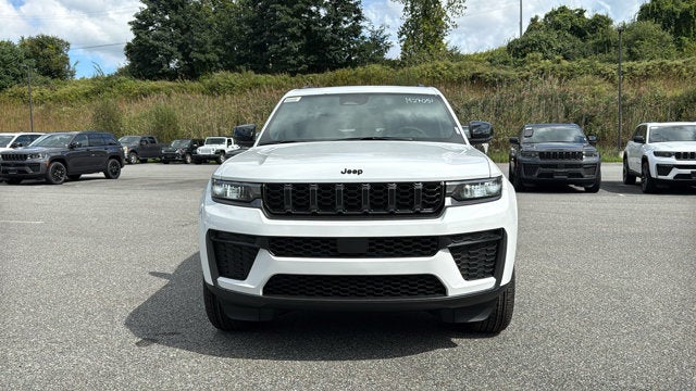 2027 Jeep Grand Cherokee L Laredo Altitude