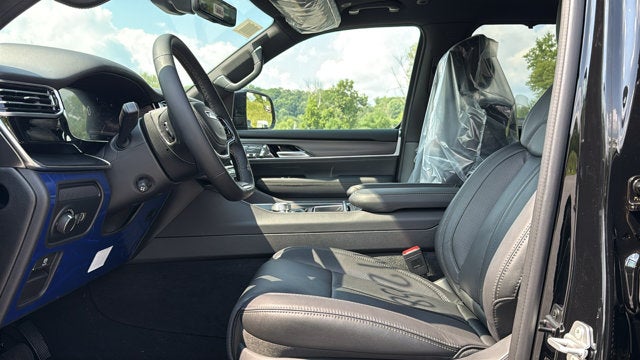 2026 Jeep Grand Wagoneer L Summit Obsidian