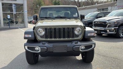 2026 Jeep Gladiator Sport
