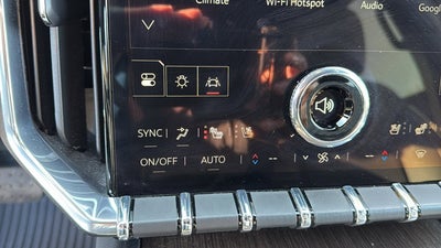 2024 GMC Acadia AWD Denali