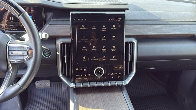 2024 GMC Acadia AWD Denali