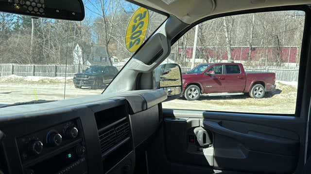 2025 GMC Savana Cargo Van BASE