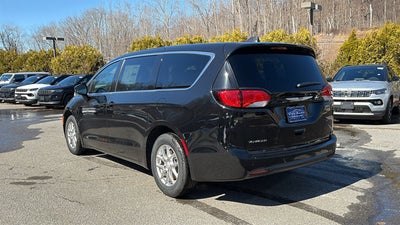 2026 Chrysler Voyager LX