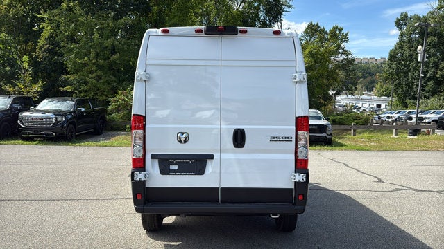 2026 RAM ProMaster Cargo Van Tradesman