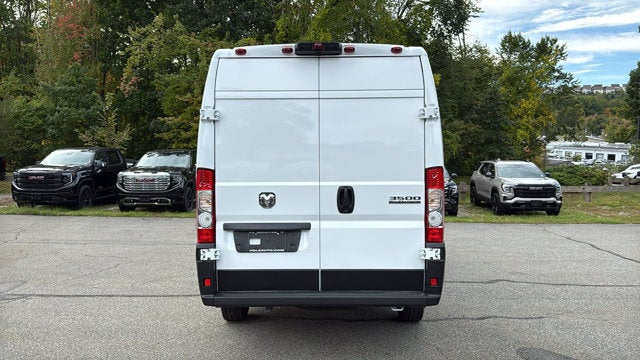 2026 RAM ProMaster Cargo Van Tradesman