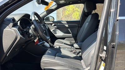2023 Audi Q3 S line Premium
