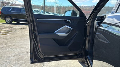 2023 Audi Q3 S line Premium