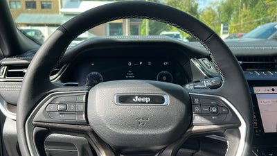 2027 Jeep Grand Cherokee Laredo X