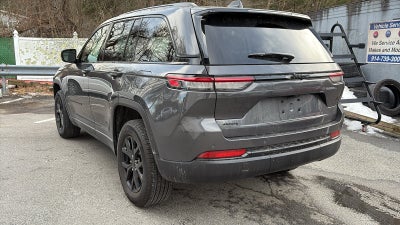 2025 Jeep GRAND CHEROKEE LAREDO