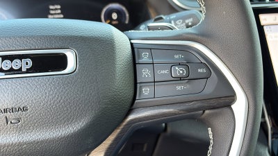 2026 Jeep Grand Cherokee Laredo Altitude