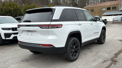 2026 Jeep Grand Cherokee Laredo Altitude