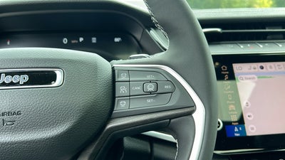 2027 Jeep Grand Cherokee Laredo Altitude