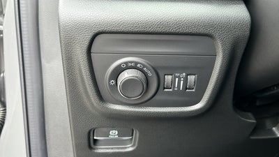2027 Jeep Grand Cherokee Laredo Altitude
