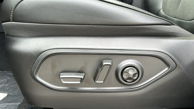 2027 Jeep Grand Cherokee Laredo Altitude