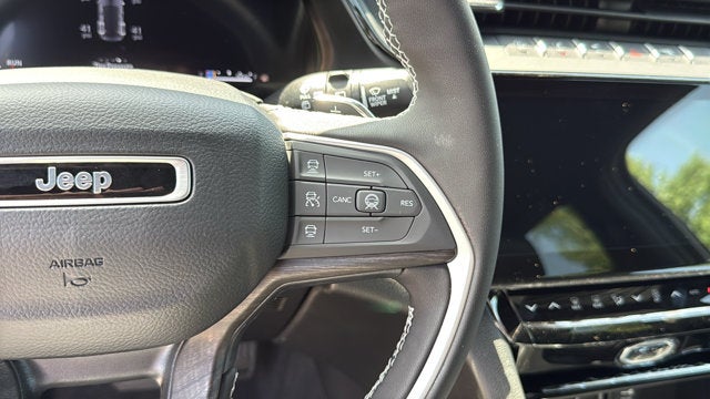 2026 Jeep Grand Cherokee Laredo Altitude