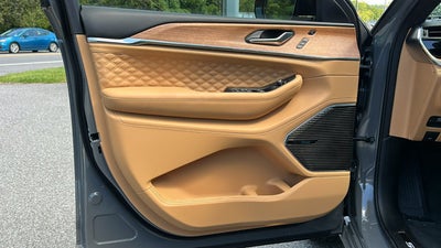 2027 Jeep Grand Cherokee Summit