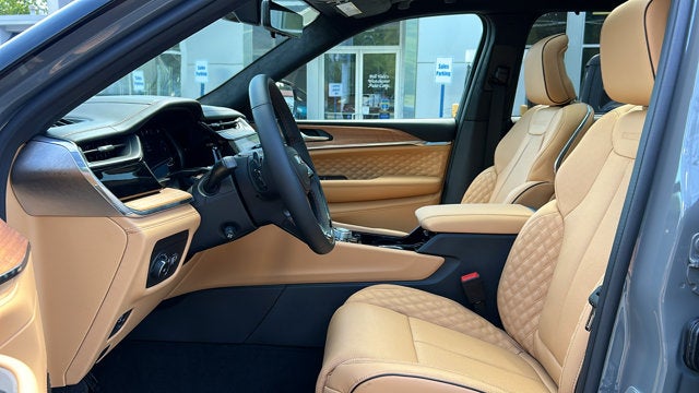 2027 Jeep Grand Cherokee Summit
