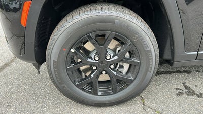2026 Jeep Grand Cherokee L Laredo Altitude