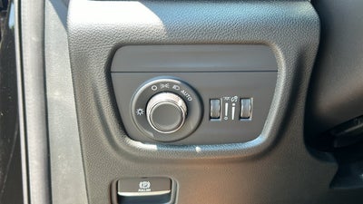 2026 Jeep Grand Cherokee L Laredo Altitude