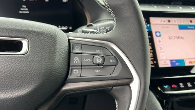 2026 Jeep Grand Cherokee L Laredo Altitude