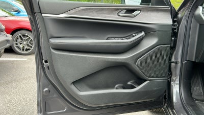 2026 Jeep Grand Cherokee L Laredo Altitude