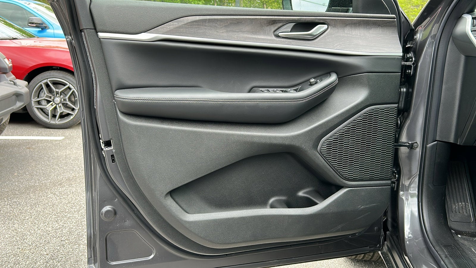 2026 Jeep Grand Cherokee L Laredo Altitude