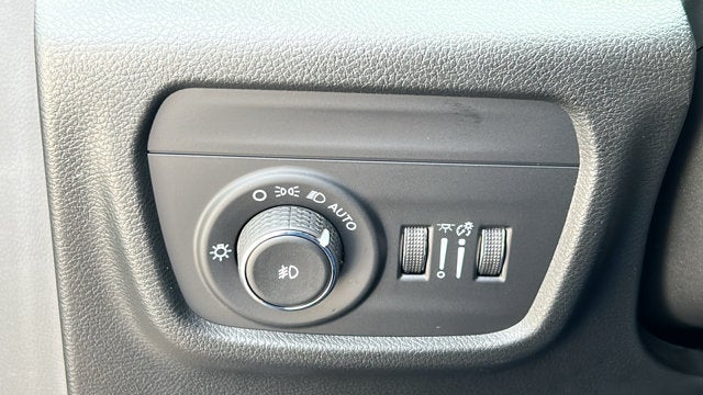 2027 Jeep Grand Cherokee L Limited Reserve