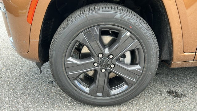 2027 Jeep Grand Cherokee L Limited Reserve