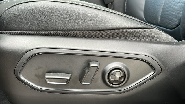 2027 Jeep Grand Cherokee L Limited Reserve