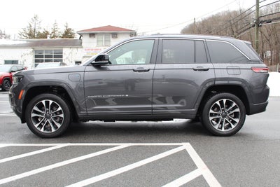 2022 Jeep Grand Cherokee 4xe Overland