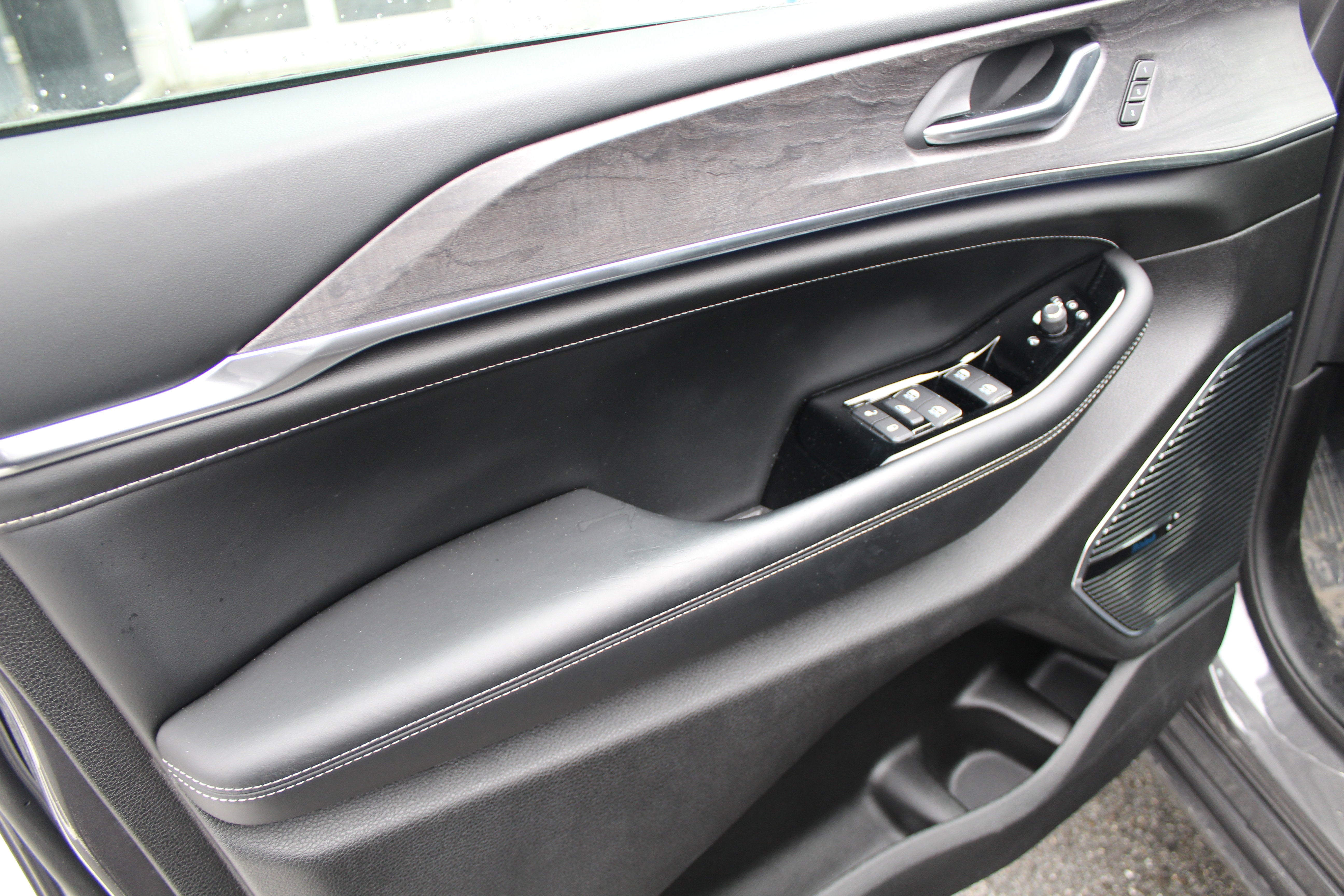 2022 Jeep Grand Cherokee 4xe Overland