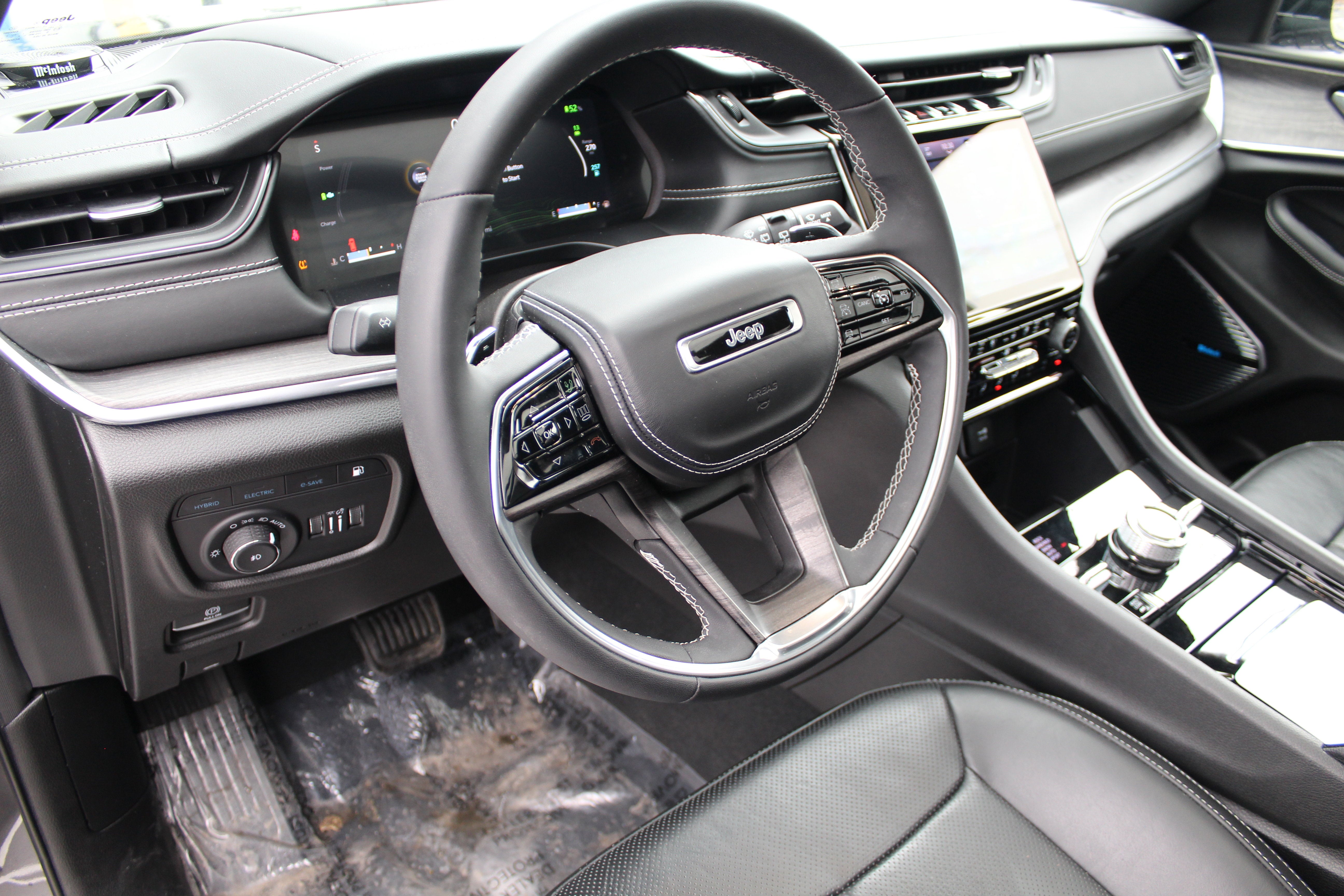 2022 Jeep Grand Cherokee 4xe Overland